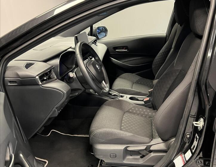Toyota Corolla 8