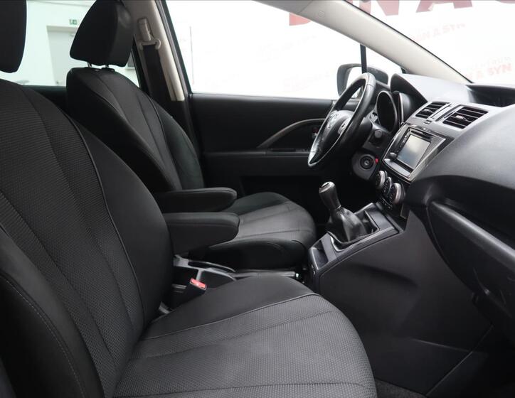 Mazda 5 12