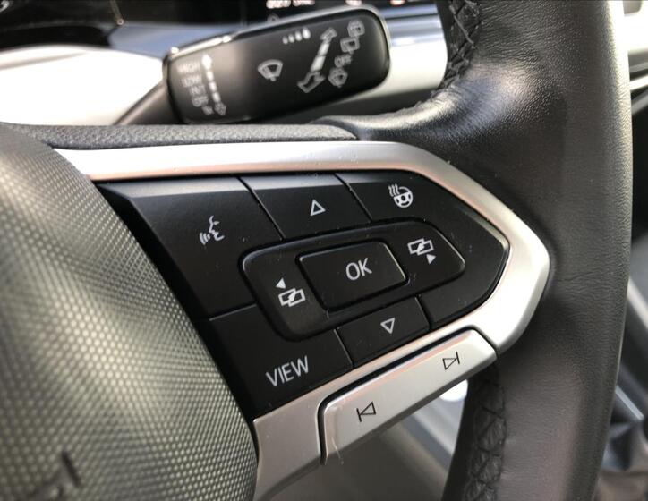 Volkswagen Golf 17