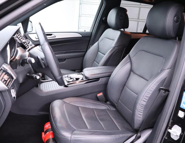 Mercedes-Benz GLE 12