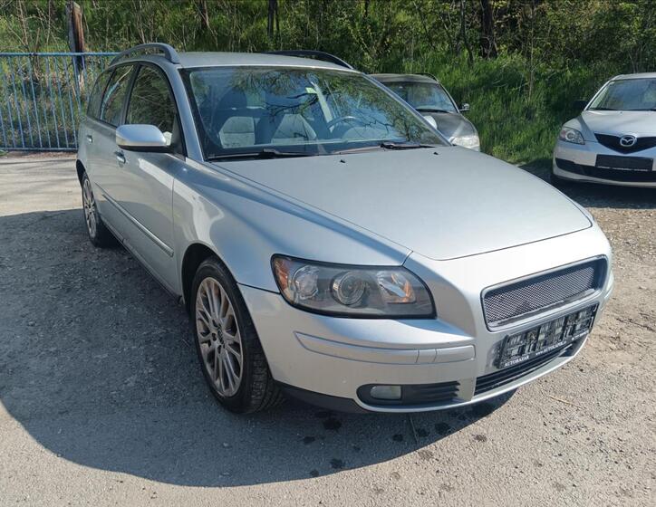 Volvo V50 18