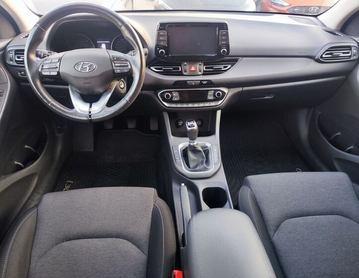 Hyundai i30 13