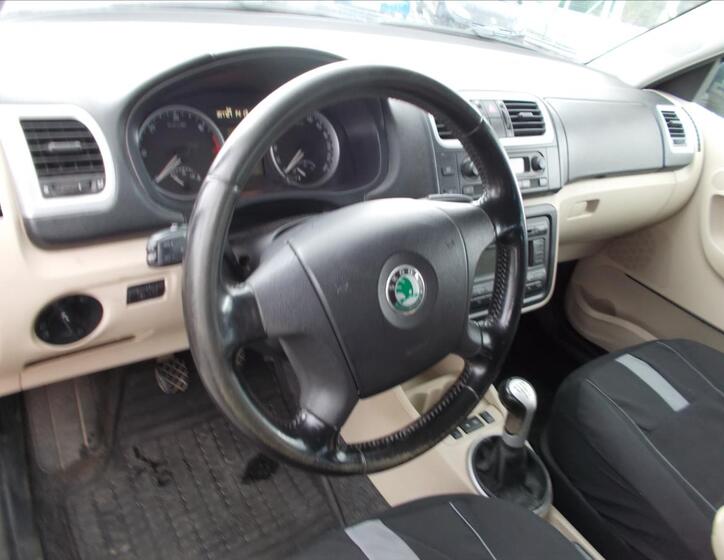 Škoda Fabia 19