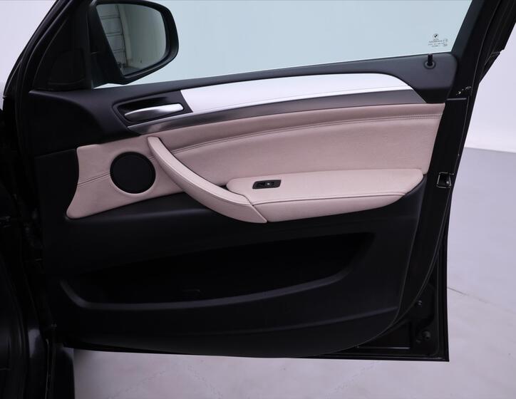 BMW X6 14