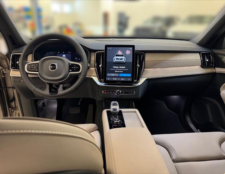 Volvo XC90 10