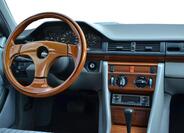 Mercedes-Benz 124 21