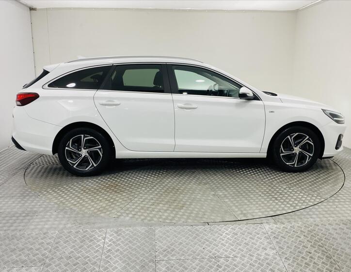 Hyundai i30 23