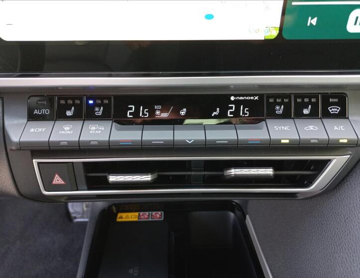 Toyota Camry 19