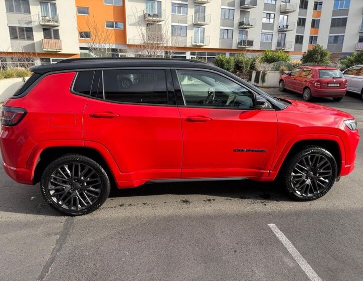 Jeep Compass 4