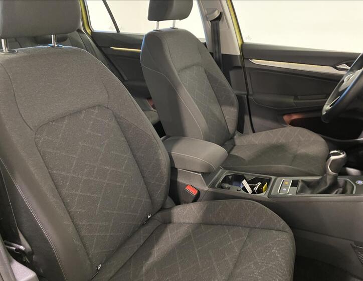 Volkswagen Golf 8