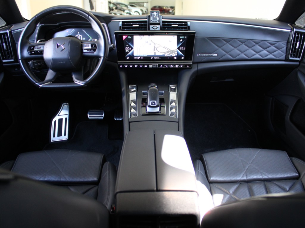 DS Automobiles DS9