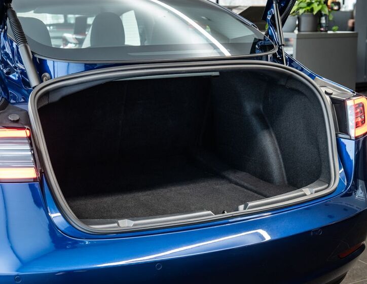 Tesla Model 3 19