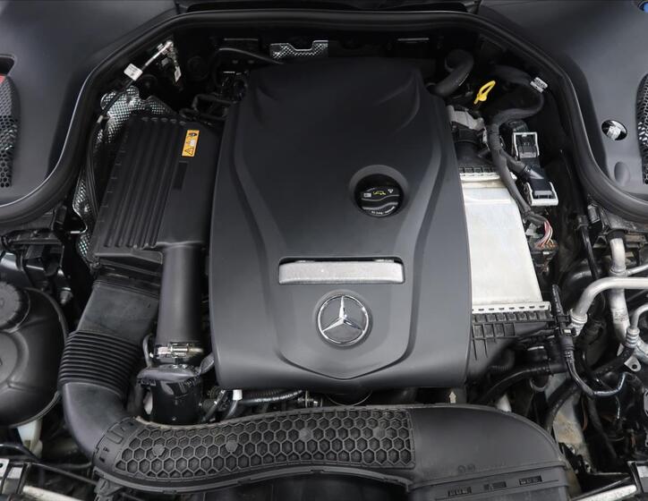 Mercedes-Benz Třídy E 9