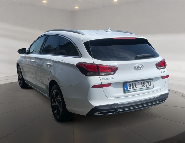 Hyundai i30 4