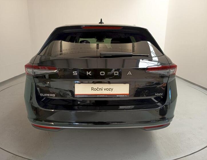 Škoda Superb 8