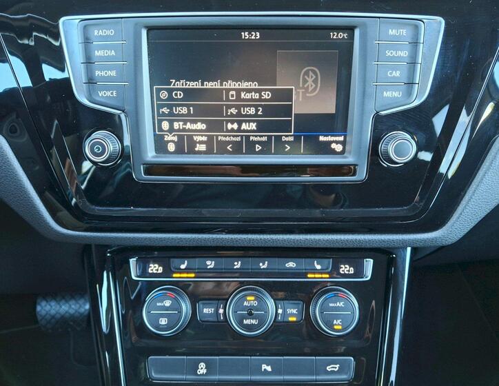 Volkswagen Touran 6