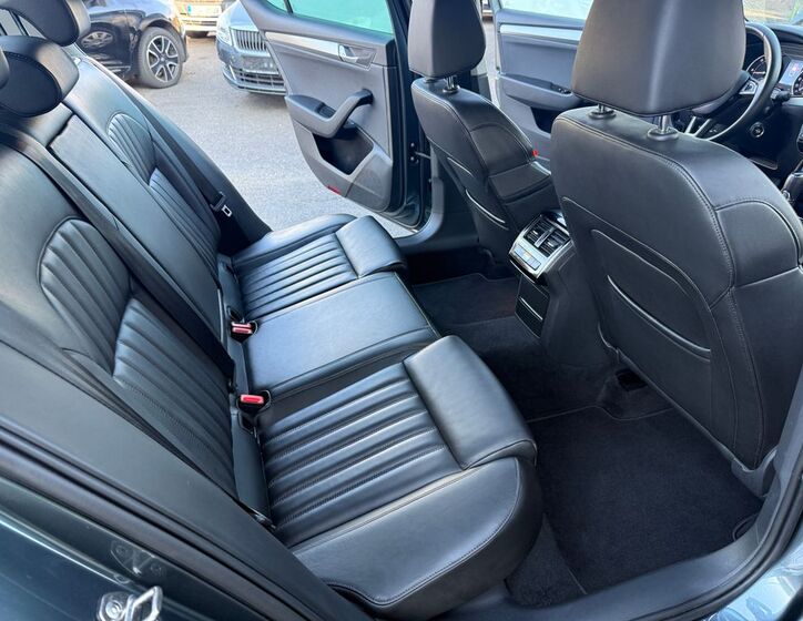 Škoda Superb 13