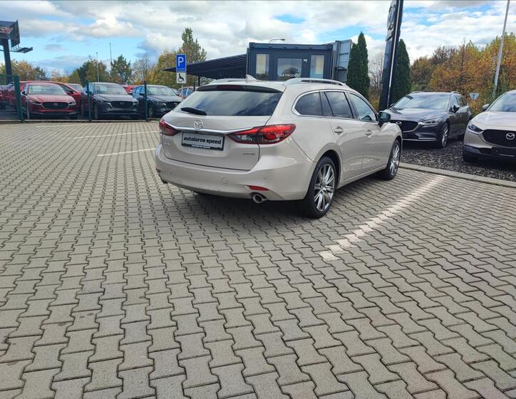 Mazda 6 8