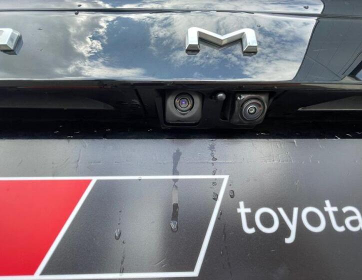 Toyota Camry 12