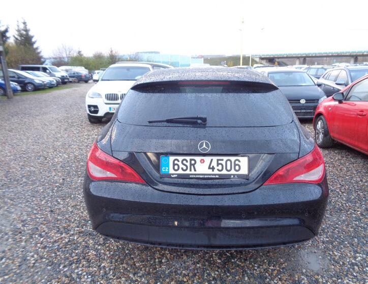 Mercedes-Benz CLA 5