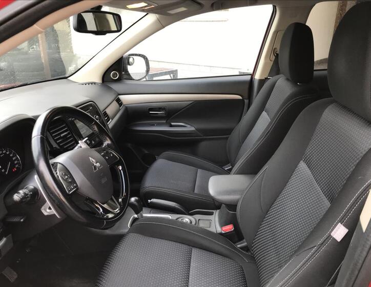 Mitsubishi Outlander 8