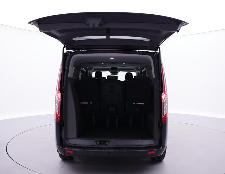 Ford Tourneo Custom 9