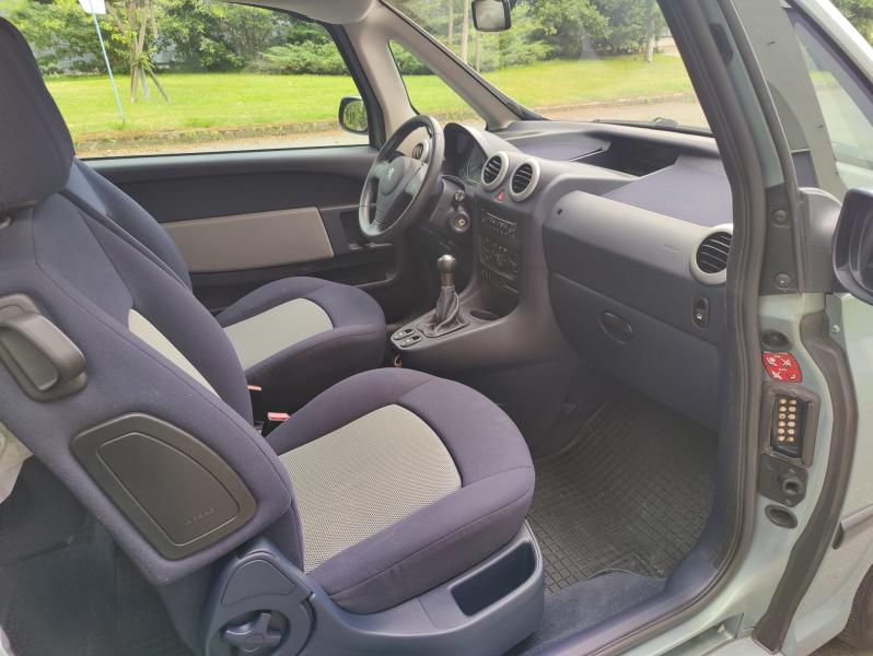 Peugeot 1007