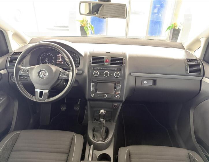 Volkswagen Touran 9