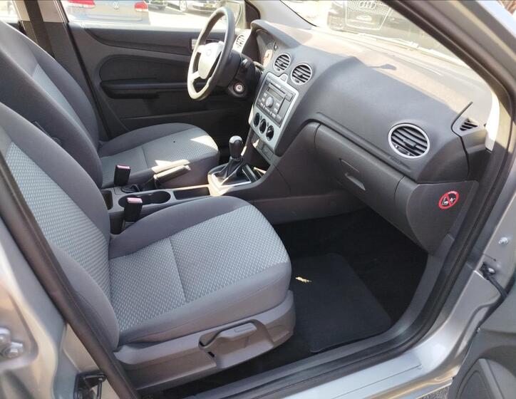 Ford Focus 26