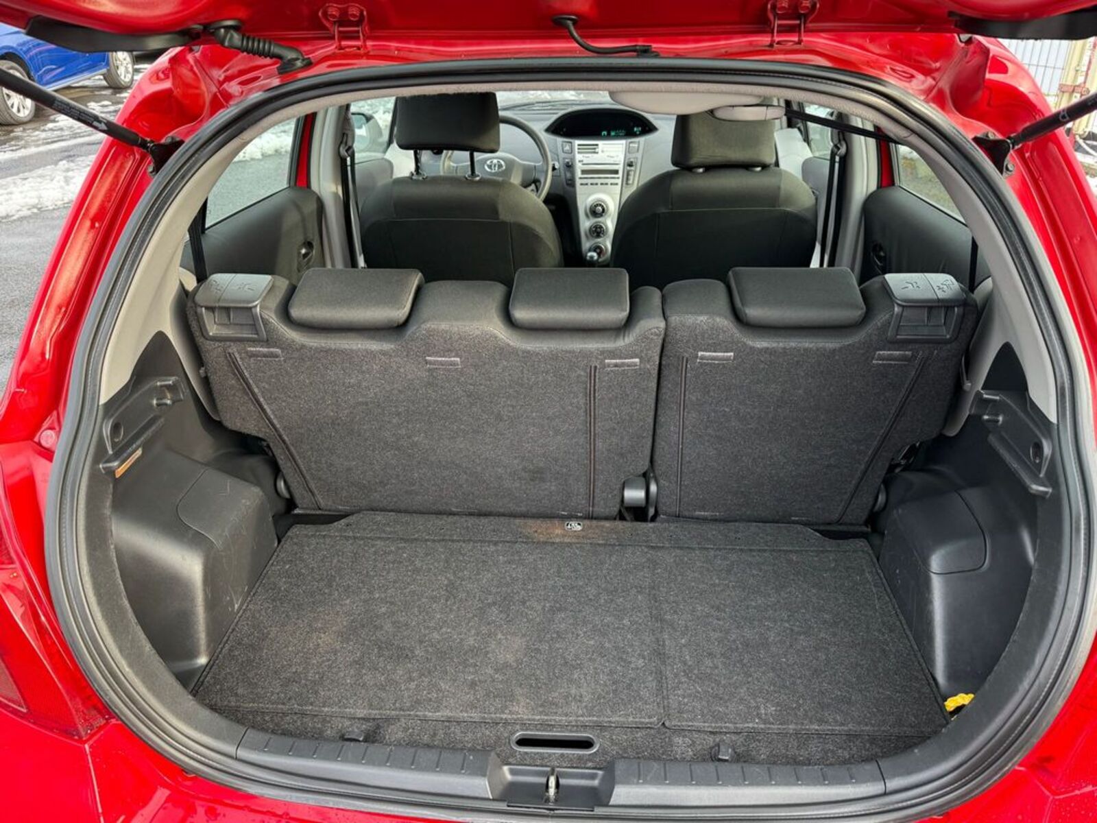 Toyota Yaris 9