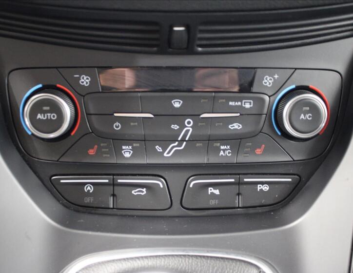 Ford Grand C-MAX 26