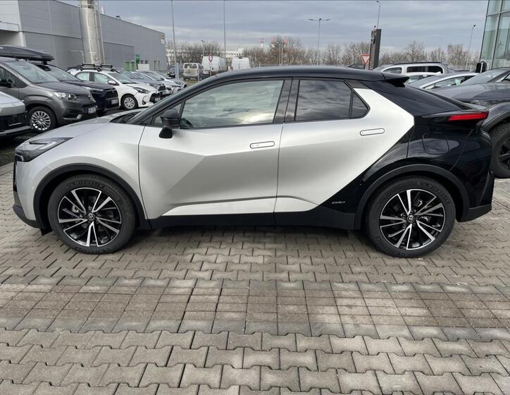 Toyota C-HR 4