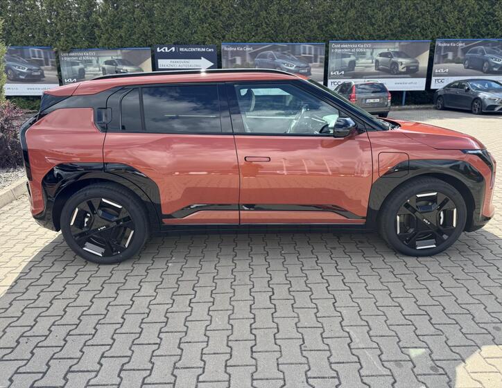 KIA EV3 8