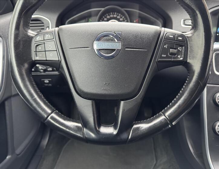 Volvo V60 34