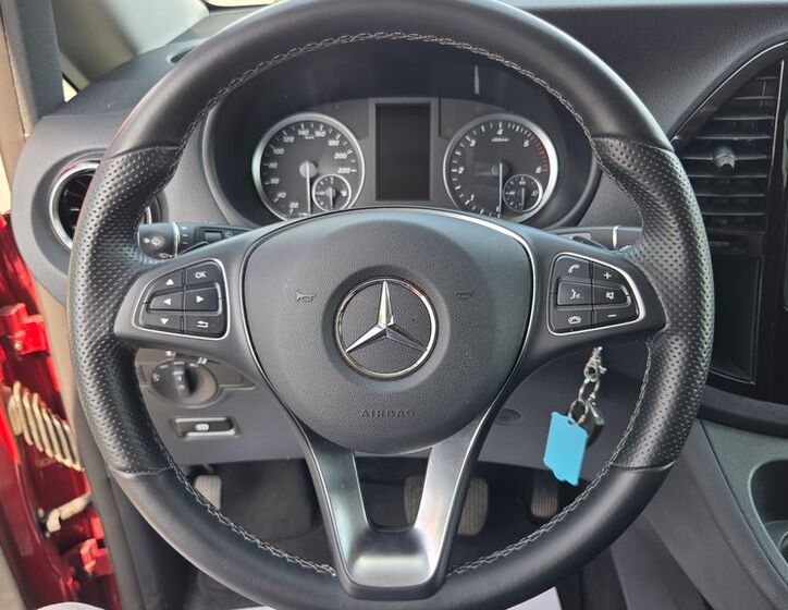 Mercedes-Benz Vito 11