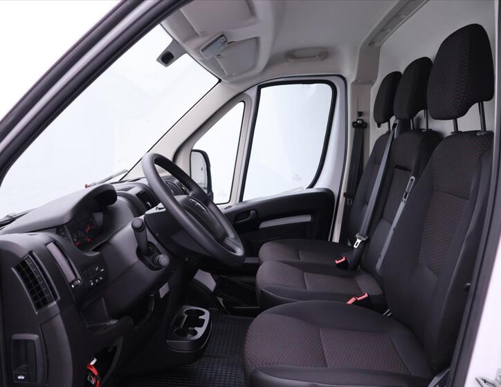 Opel Movano 12