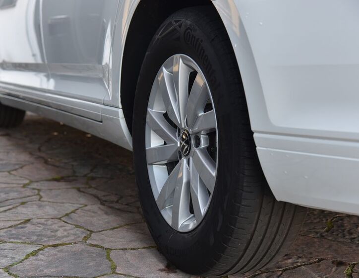 Volkswagen Passat 11