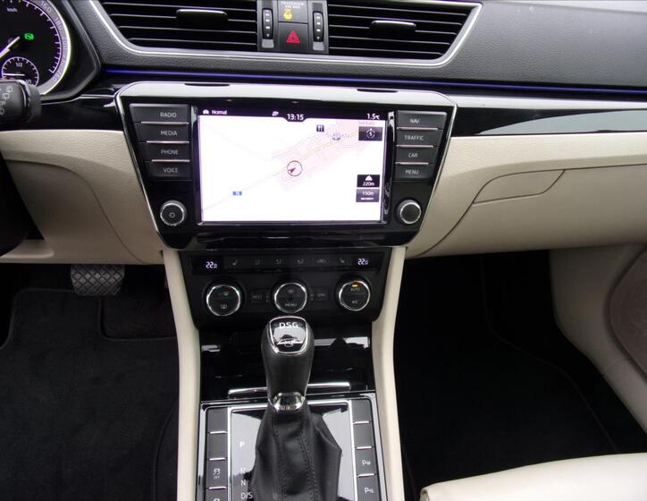 Škoda Superb 9