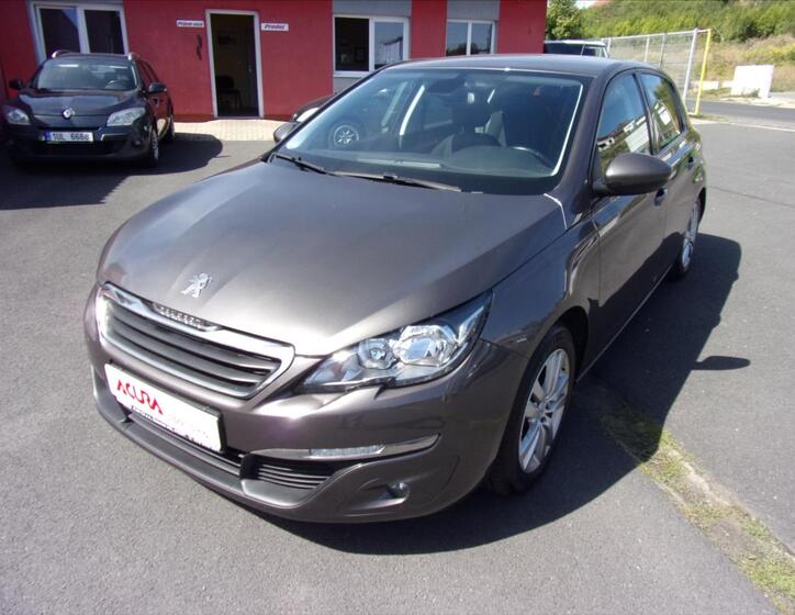 Peugeot 308 7