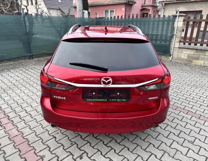 Mazda 6 4