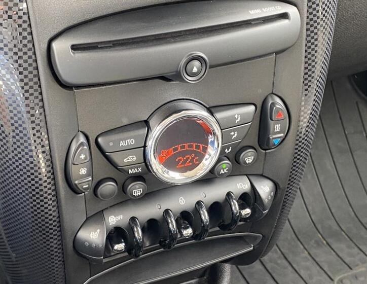Mini Countryman 21