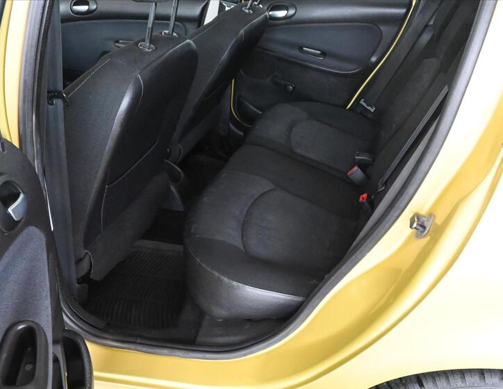 Peugeot 206 10
