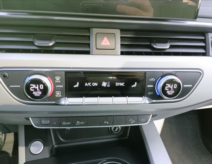 Audi A4 Allroad 24