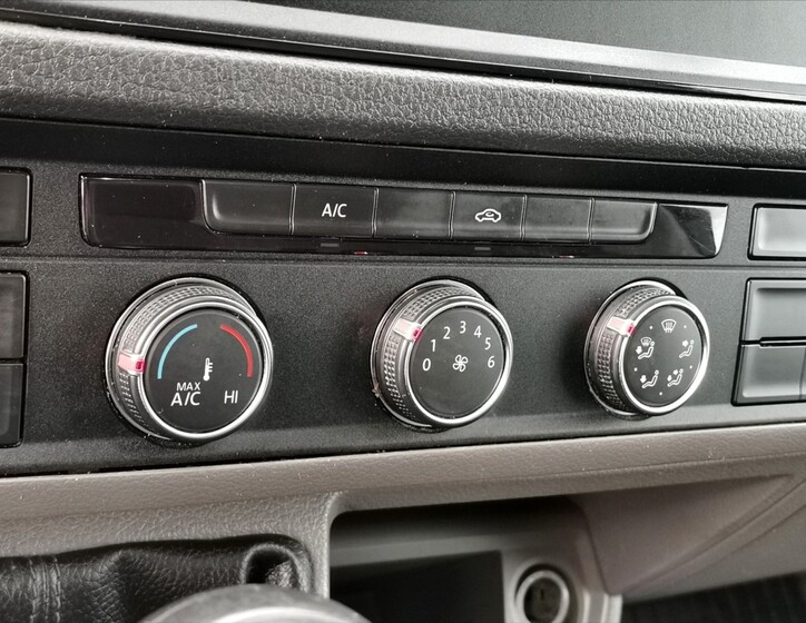 Volkswagen Crafter 10