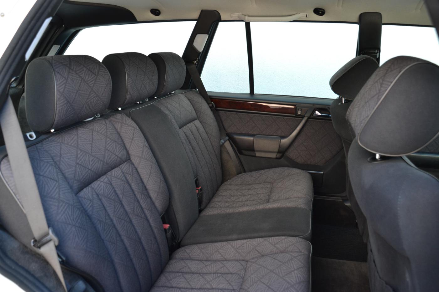 Mercedes-Benz 124