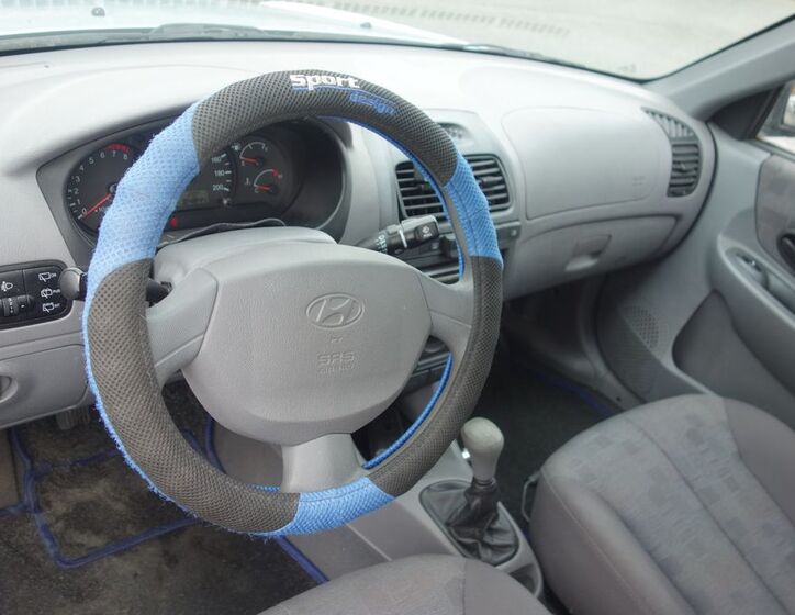 Hyundai Accent 20