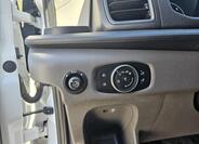 Ford Transit 9