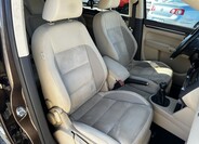 Volkswagen Touran 20