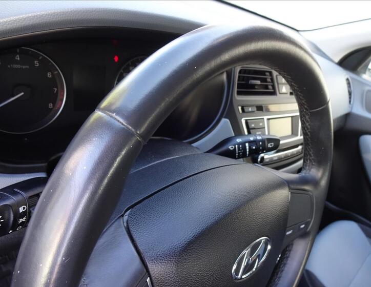 Hyundai i20 37