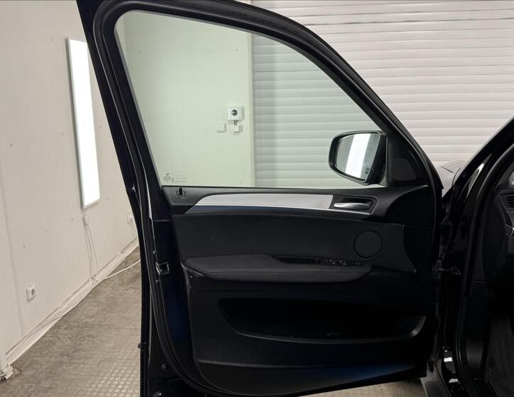 BMW X5 24